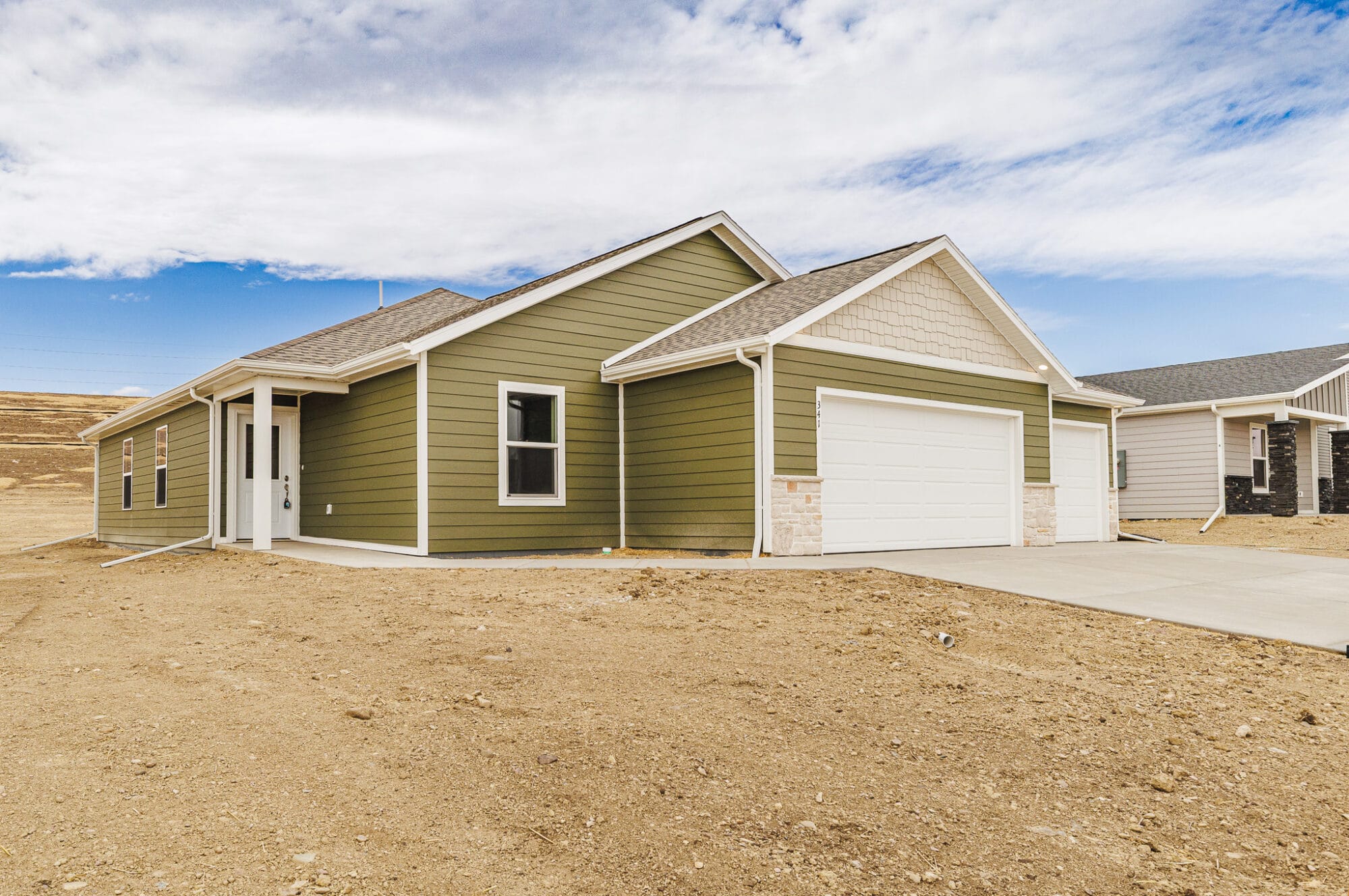 341 N Valley Dr