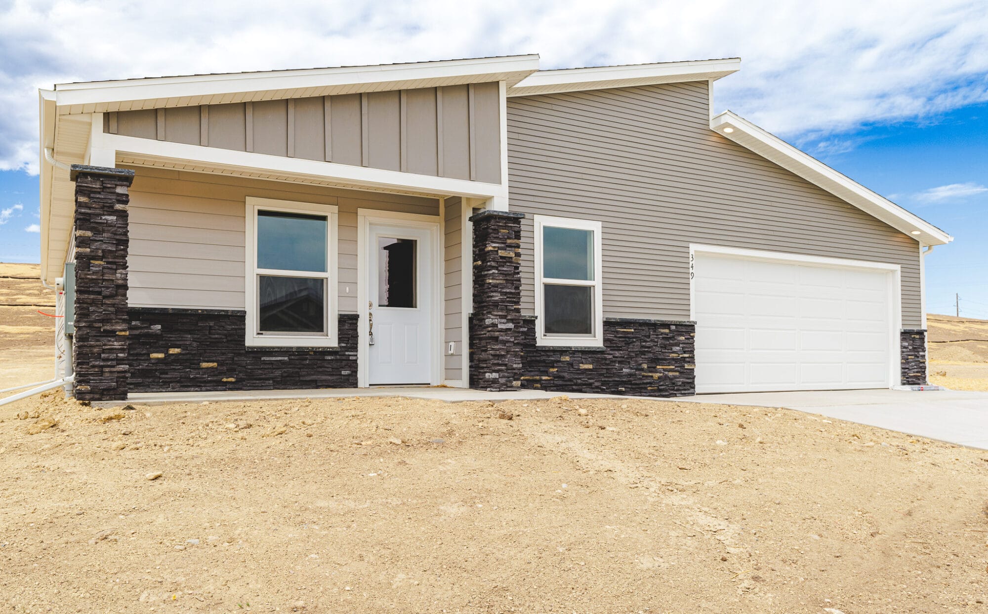 349 N Valley Dr